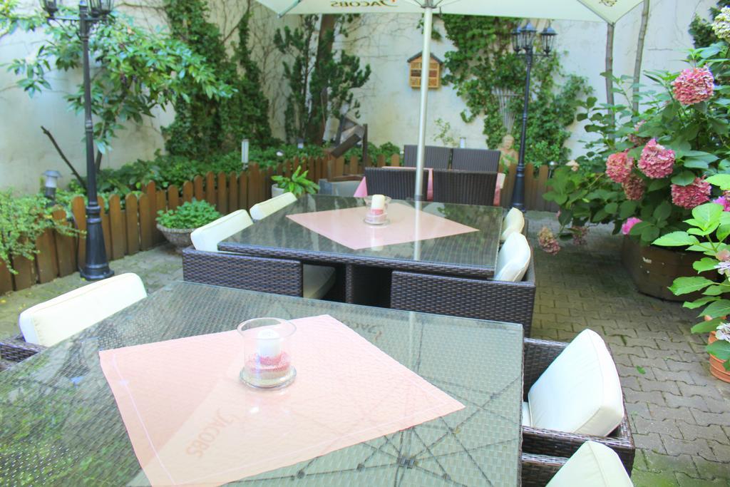 נירנברג Hotel Am Heideloffplatz מראה חיצוני תמונה